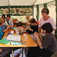 fete-solidarites-villages-solidaires-atelier-tricot.jpg