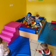 Espace-moteur-micro-creche-dompierre.jpg